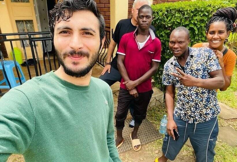 پانسیون Plastic Bottles House
