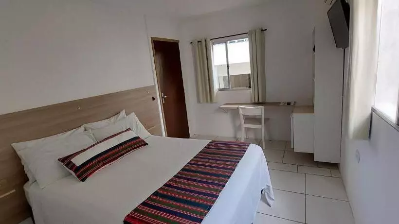 ペンション Pousada La Praia