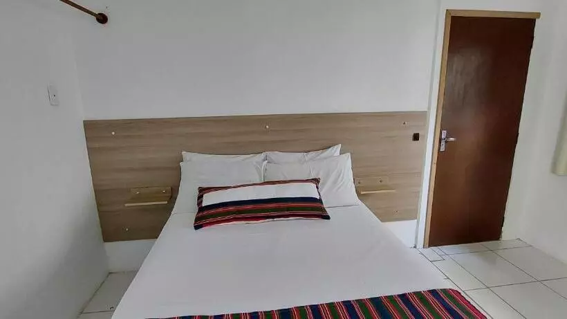 ペンション Pousada La Praia