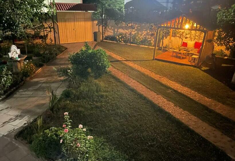 هاستل Happy Corner Guest House