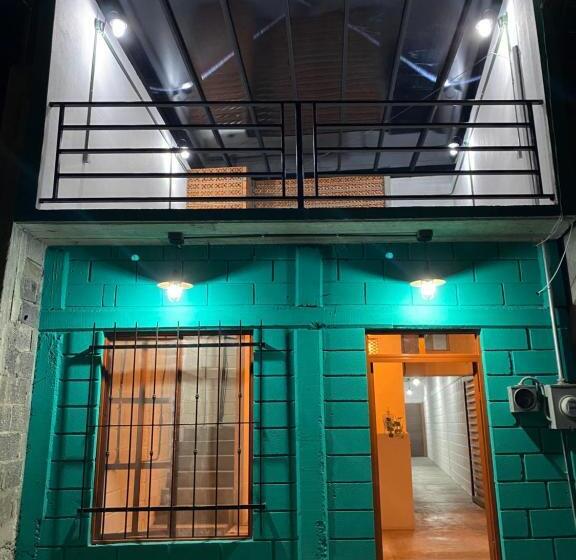 هاستل Mesón Carranza