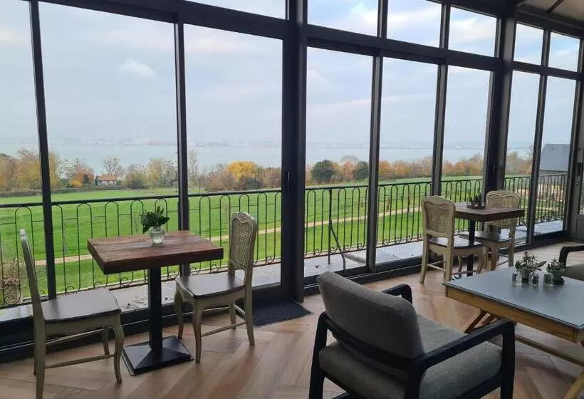ベッドアンドブレックファースト La Terrasse De L Estuaire   Honfleur