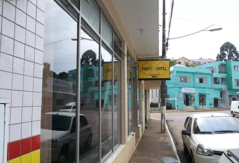 Hotelli Pinotti Ltda
