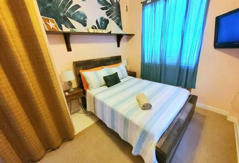 پانسیون A Peaceful Stay In Miami