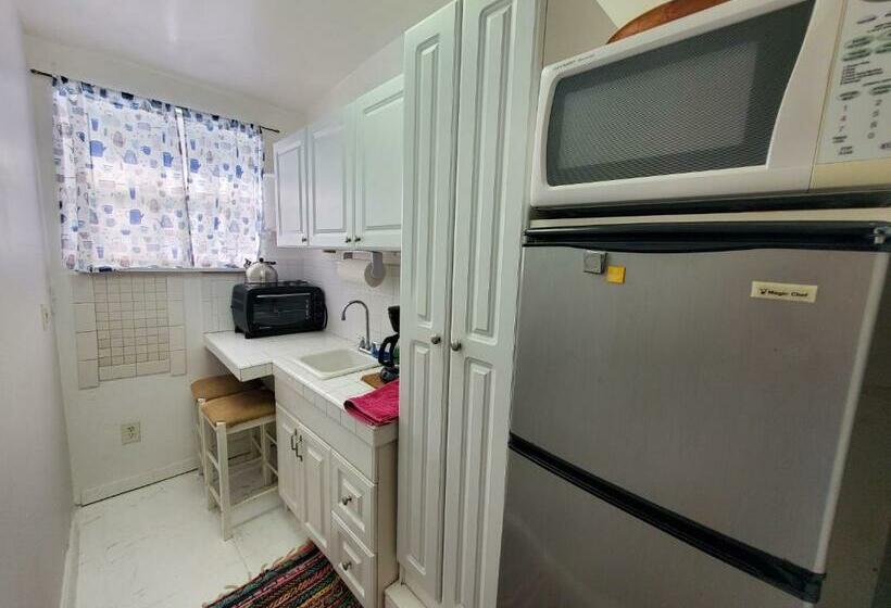 Pensjonat A Peaceful Stay In Miami