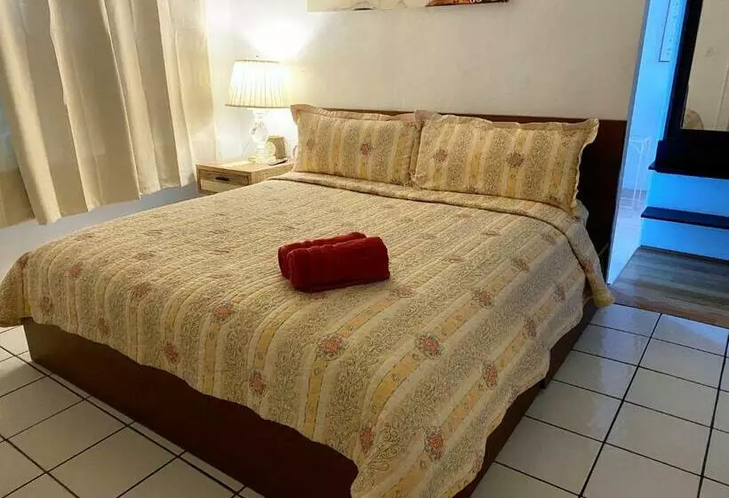 پانسیون A Peaceful Stay In Miami
