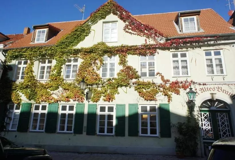 Nocleg ze śniadaniem Pension 1554