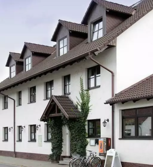 تختخواب و صبحانه Pension & Gasthaus Kahren