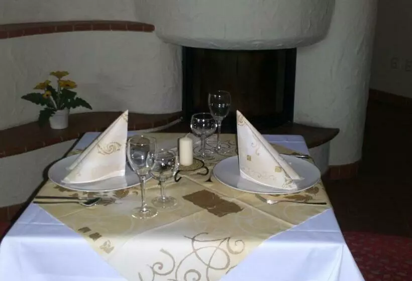 تختخواب و صبحانه Pension & Gasthaus Kahren