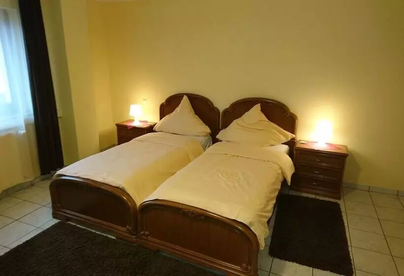 בית מלון כפרי Euro