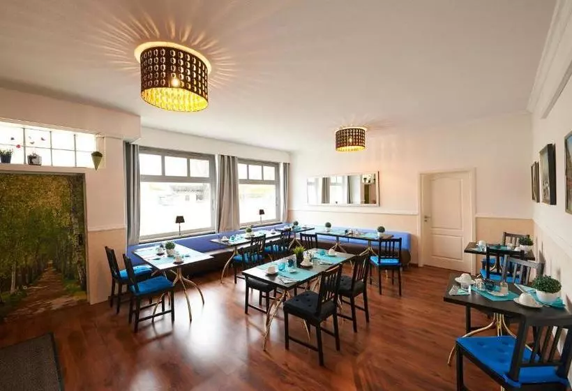 ホテル Wurster Kroog