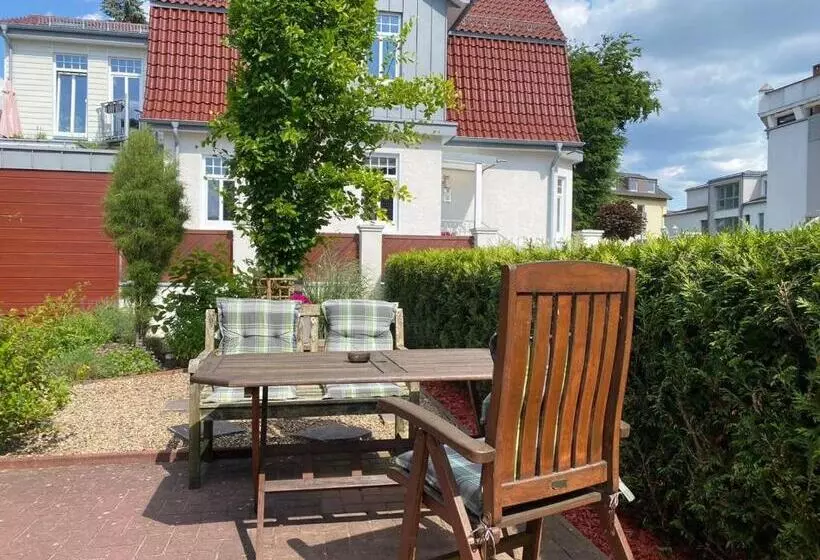 ホテル Wurster Kroog