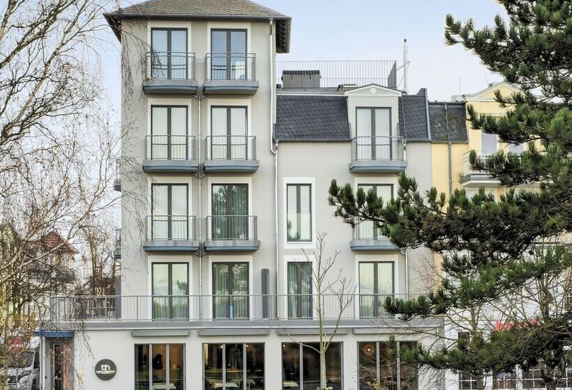 住所  Baltic Hideaway Beach Hotel Warnemünde