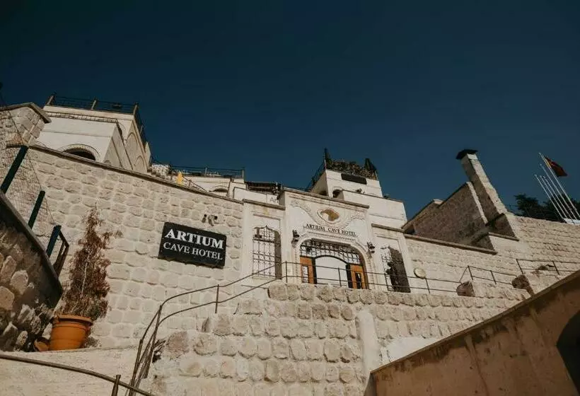 Hotelli Artium Cave