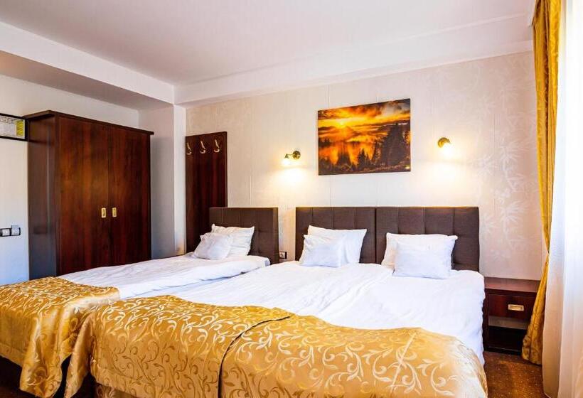 Отель Taverna Olteanului