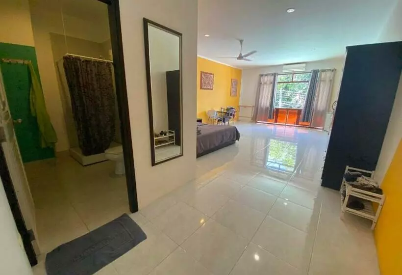 Majatalo Da Puccio Rawai Guesthouse