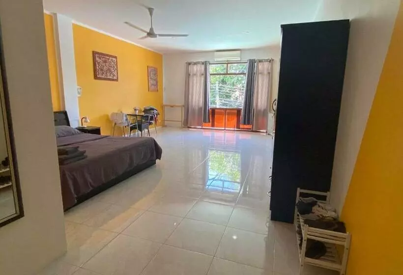 Majatalo Da Puccio Rawai Guesthouse