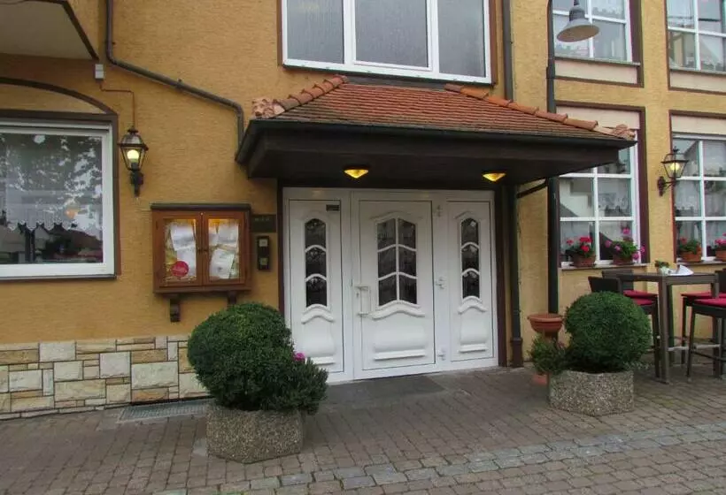 Hotelli Zum Erker
