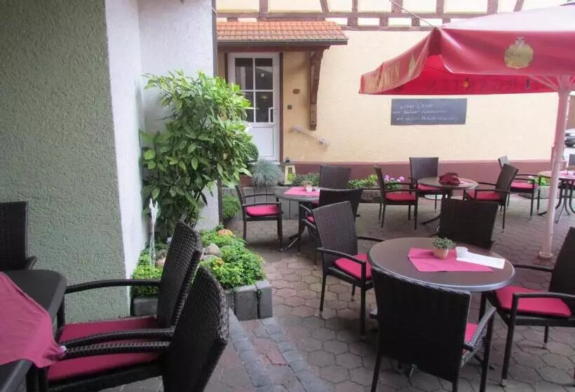 Hotelli Zum Erker
