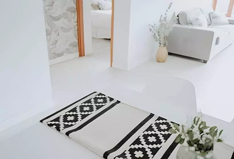 Aunaisin   Nona Kate