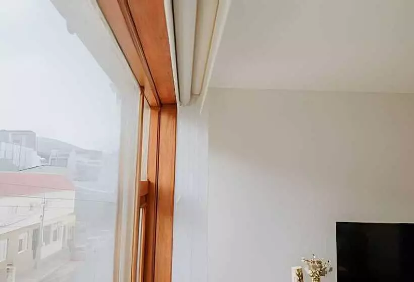 Aunaisin   Nona Kate