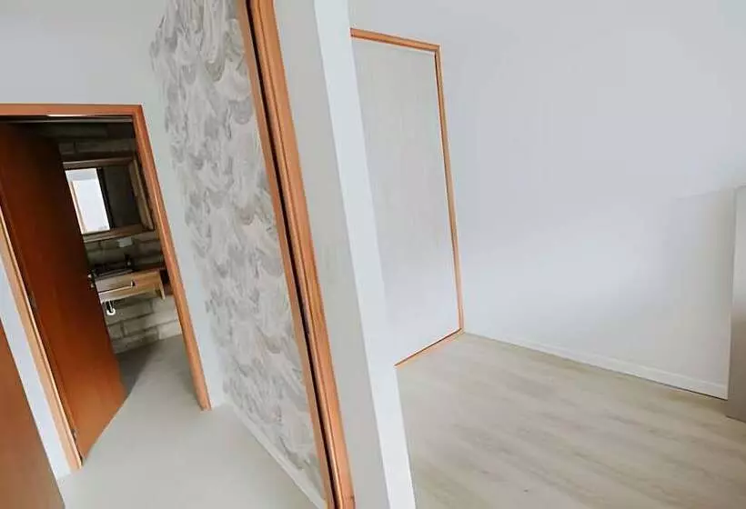 Aunaisin   Nona Kate