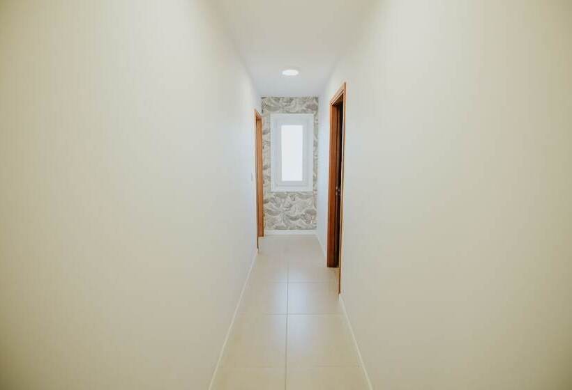 Aunaisin   Nona Kate