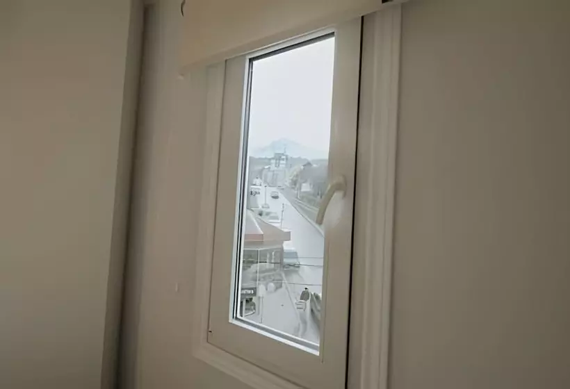 Aunaisin   Nona Kate