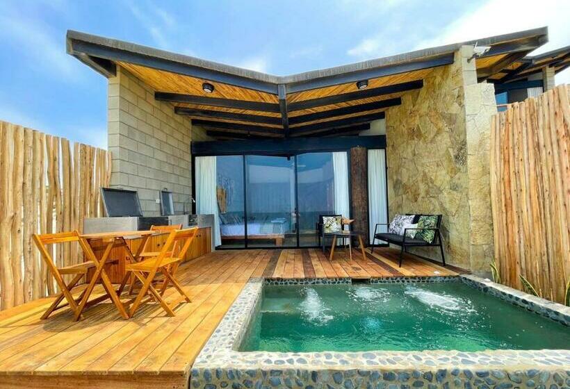 Diem Vichayito Beachfront Eco Luxury