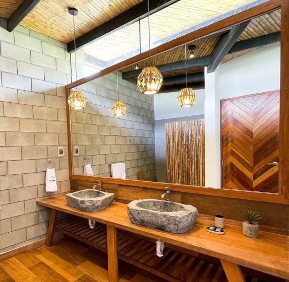 Diem Vichayito Beachfront Eco Luxury