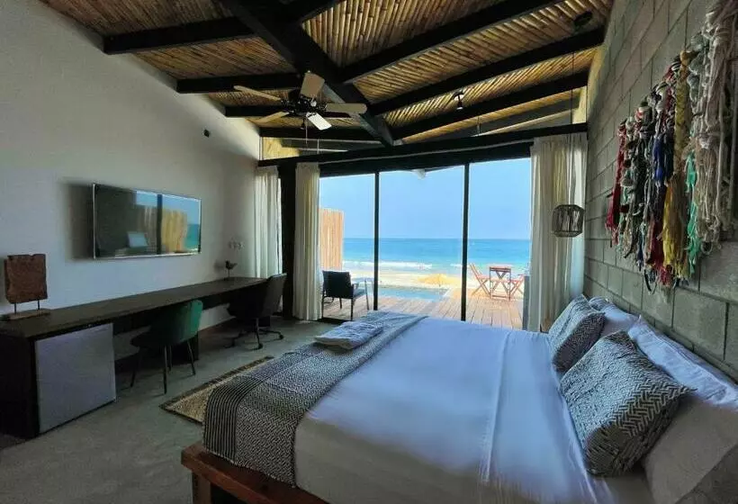 Diem Vichayito Beachfront Eco Luxury