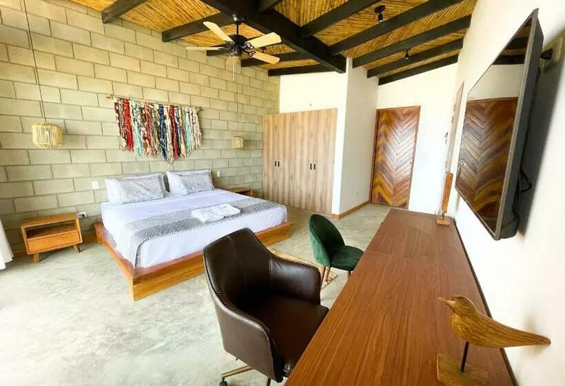 Diem Vichayito Beachfront Eco Luxury