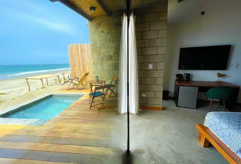 Diem Vichayito Beachfront Eco Luxury
