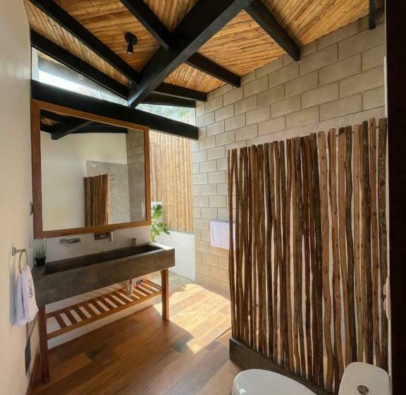 Diem Vichayito Beachfront Eco Luxury