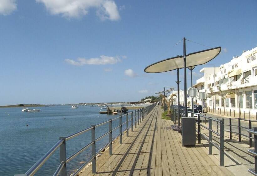 800m From The Boat To Praia Das Cabanas, With Pool, Terrace, Wifi And Aircon