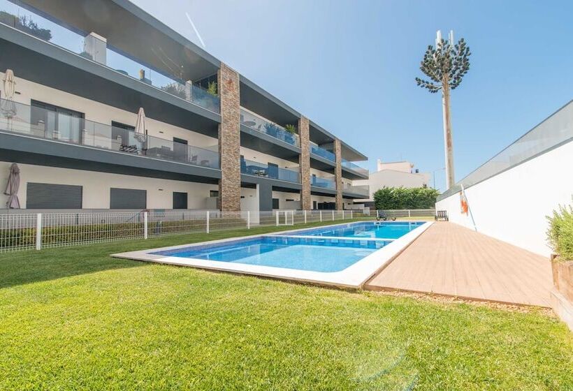 800m From The Boat To Praia Das Cabanas, With Pool, Terrace, Wifi And Aircon