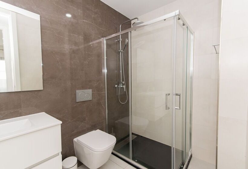 800m From The Boat To Praia Das Cabanas, With Pool, Terrace, Wifi And Aircon