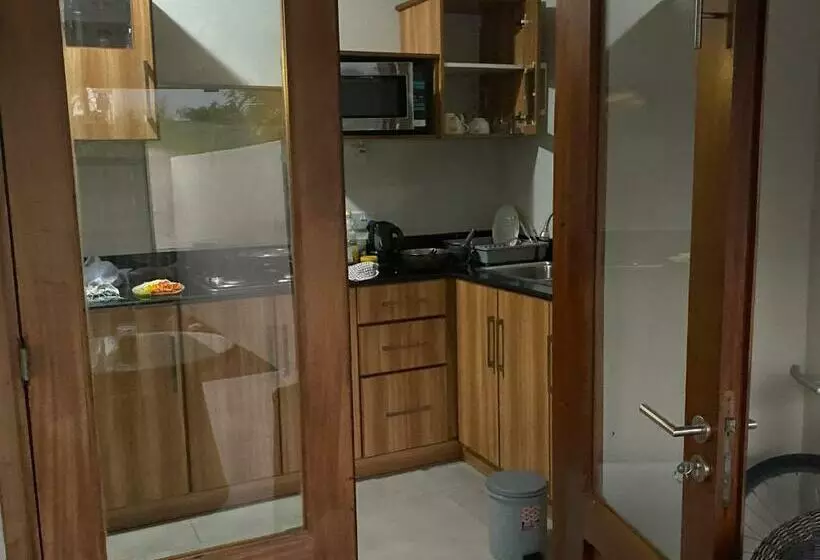 Colonial Cocoon Studio
