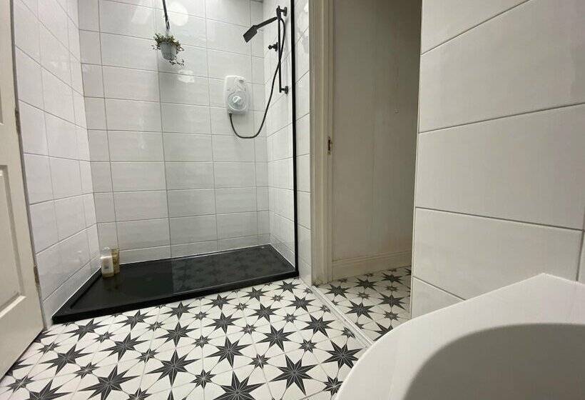 The Yellow Door Cottage