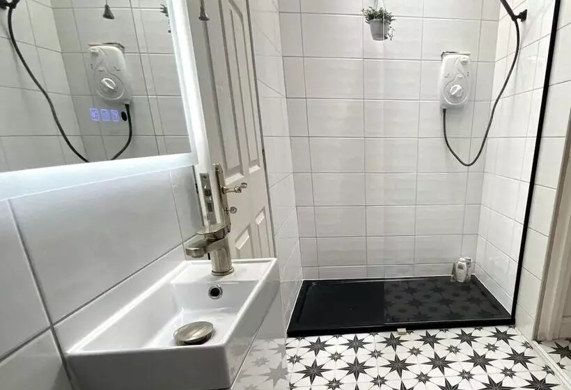 The Yellow Door Cottage