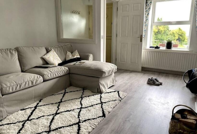 The Yellow Door Cottage