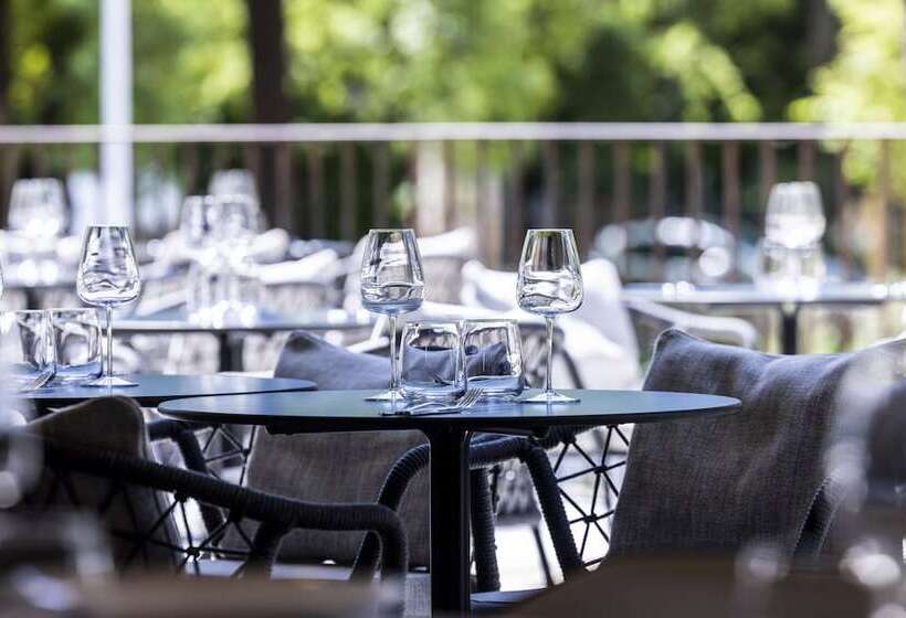 هتل Villa Castellane