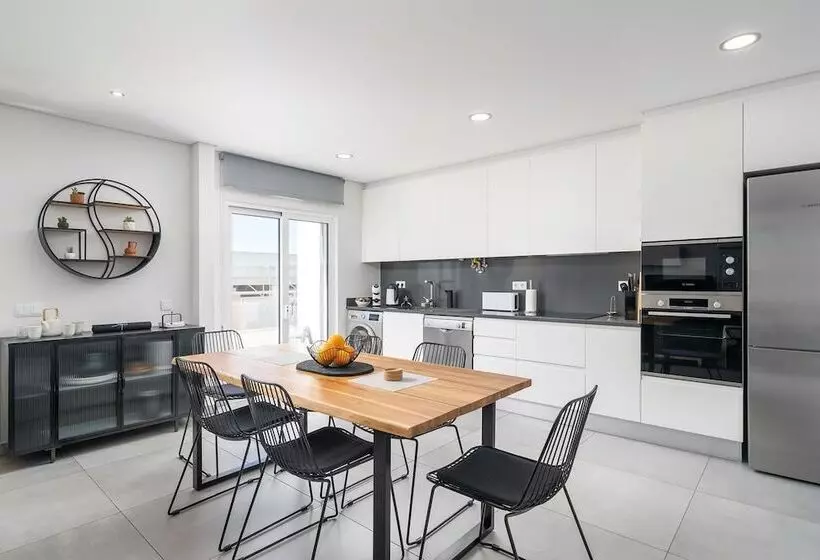 Ocean View Rooftop Paradise, Tavira