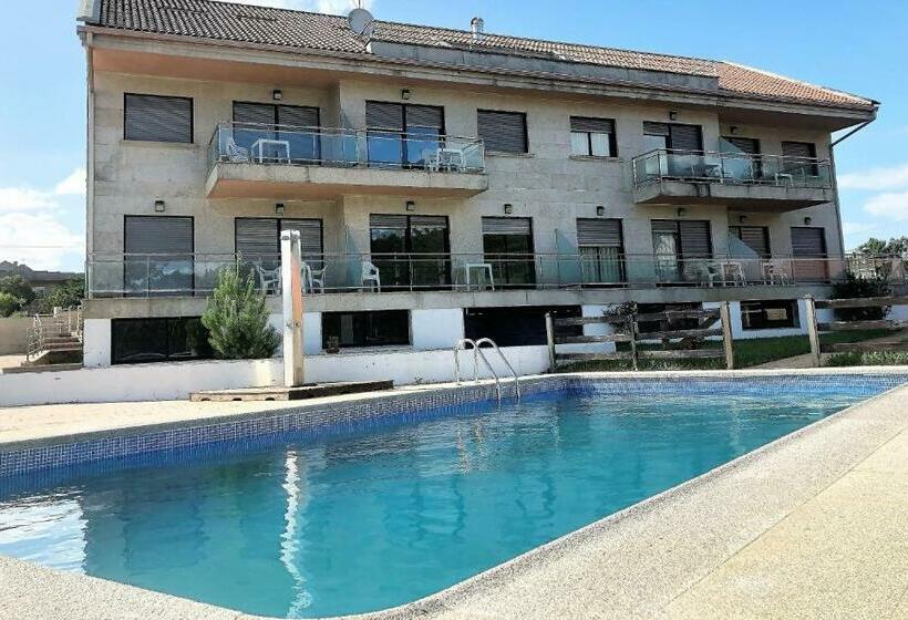 Apartamentos Adoniña Playa Major Sanxenxo