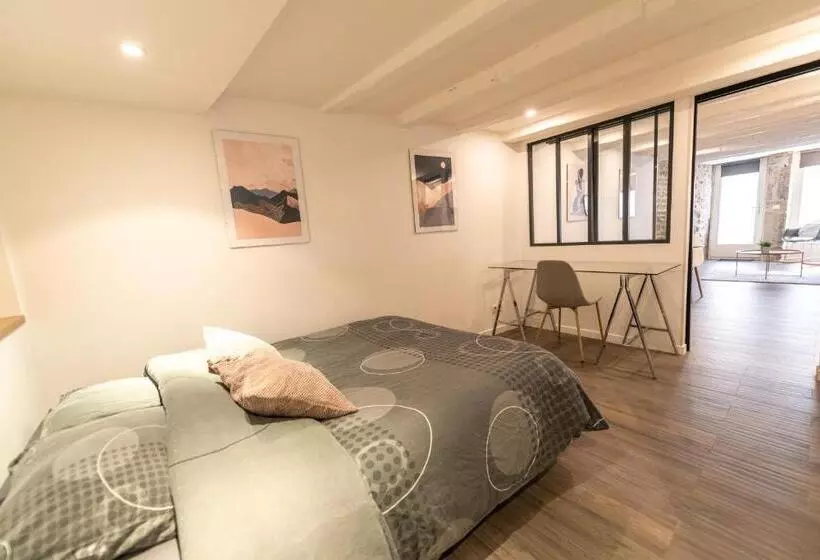 Confortable 2 Pièces Au Cœur Du Centre Historique