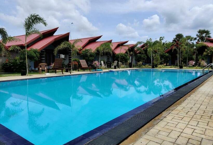 בית מלון כפרי Anukama Resort