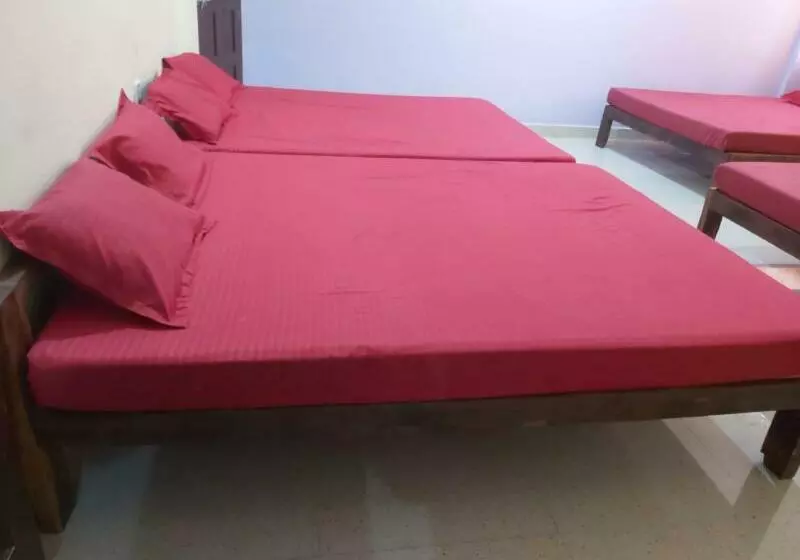 Hotelli Calangute Pristine