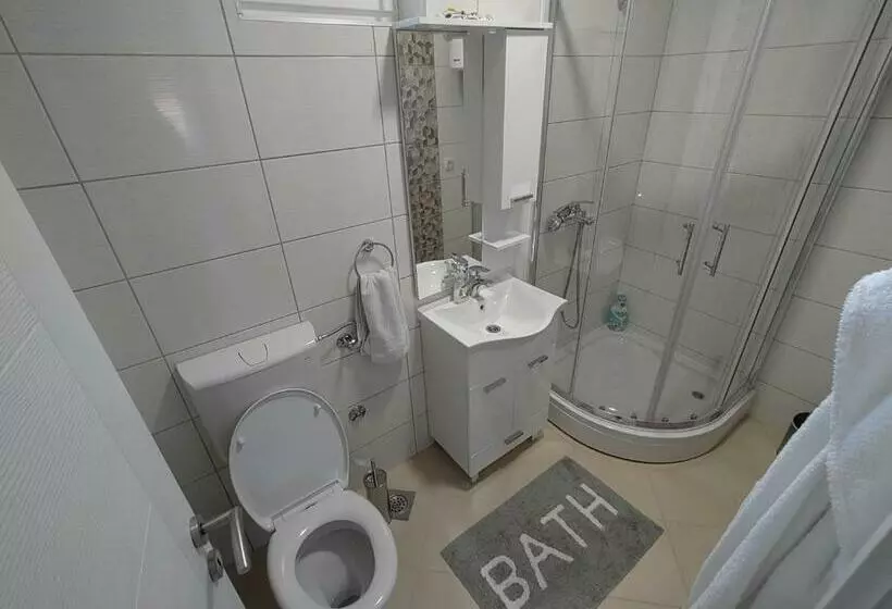 پانسیون Apartman Magdalena