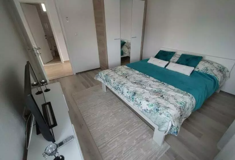 پانسیون Apartman Magdalena