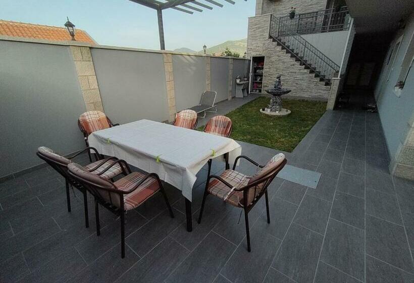 پانسیون Apartman Magdalena